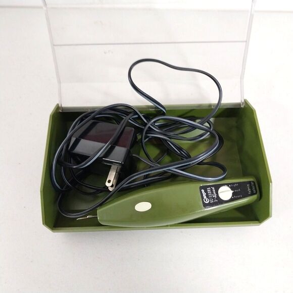 Vintage Cameo 3-Speed Electric Rotary Scissors with Guide Light Tested #A020 - Picture 6 of 9